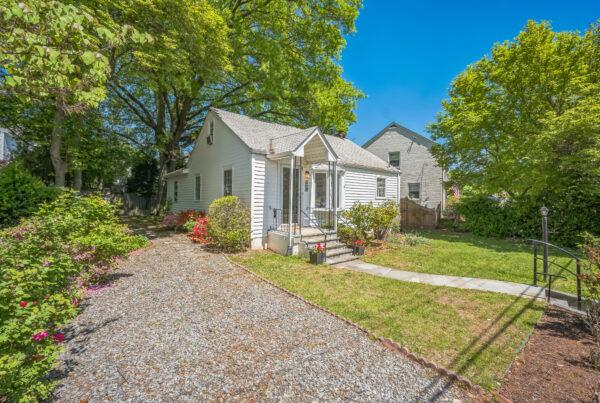 6105 26th St N Arlington, VA 22207