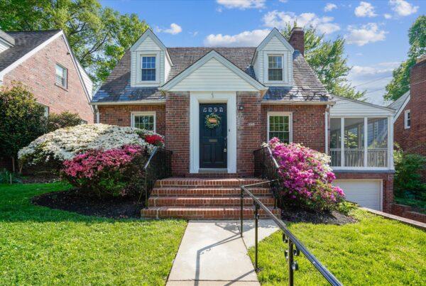 6024 16th St N Arlington, VA 22205
