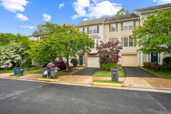 9435 Silver Meteor Ct Manassas Park, VA 20111