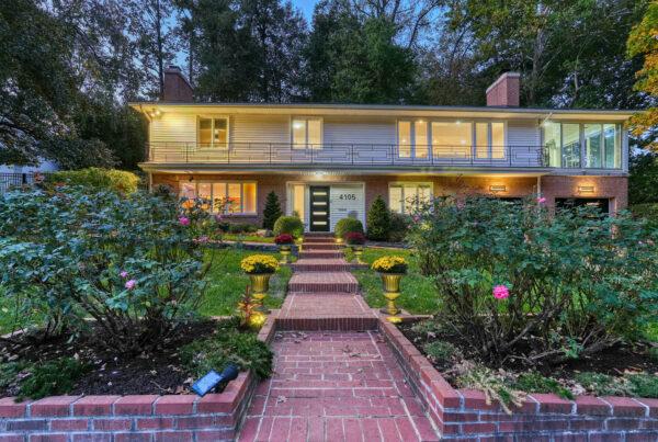 4105 27th St N Arlington, VA 22207