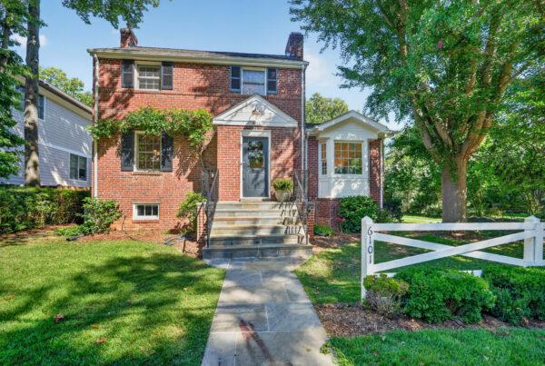 6101 22nd St N Arlington, VA 22205